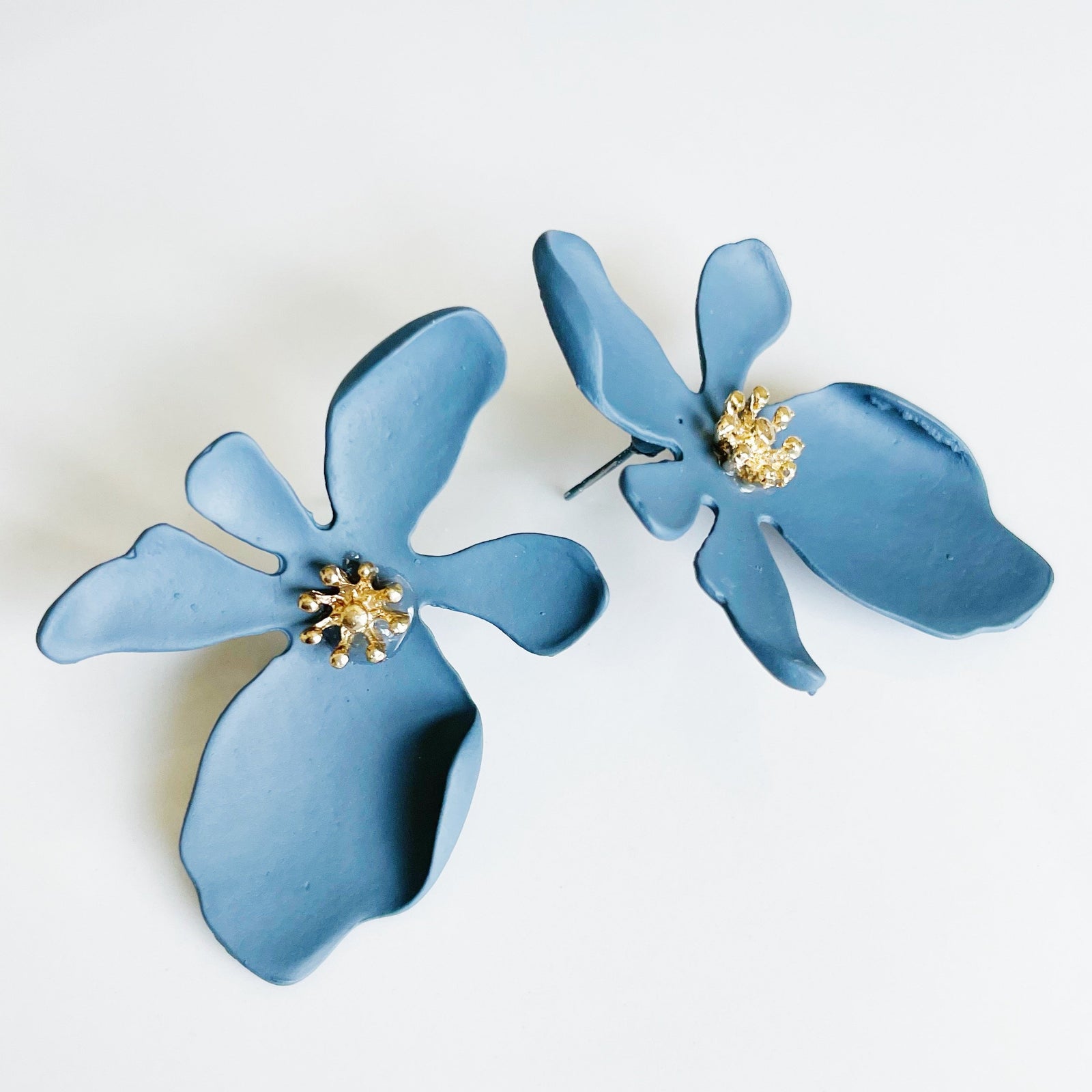 CookiBloom Jewelry Gray Exotic Bloom Gray Earrings