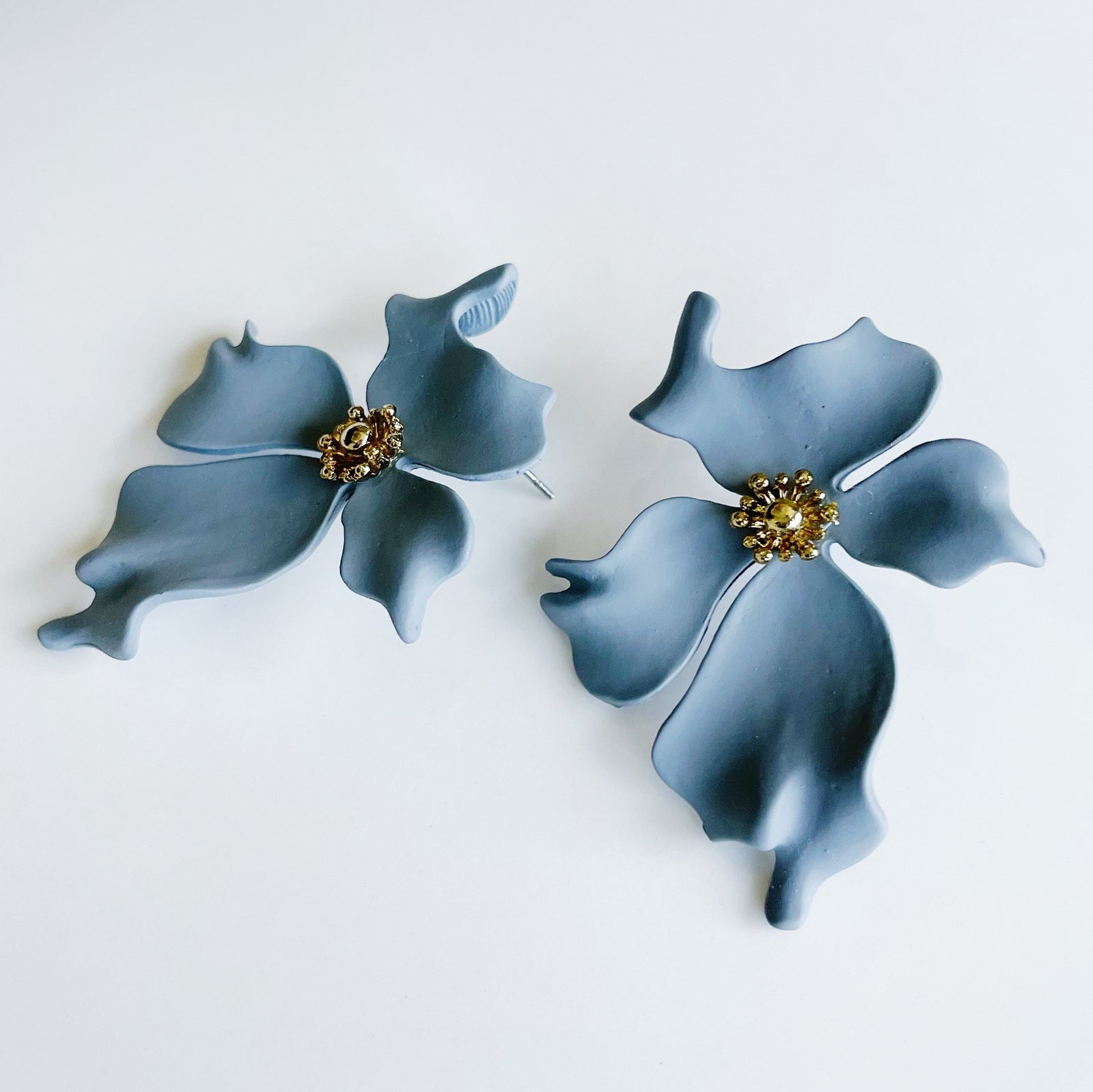 CookiBloom Jewelry Gray Glorious Bloom Gray Earrings