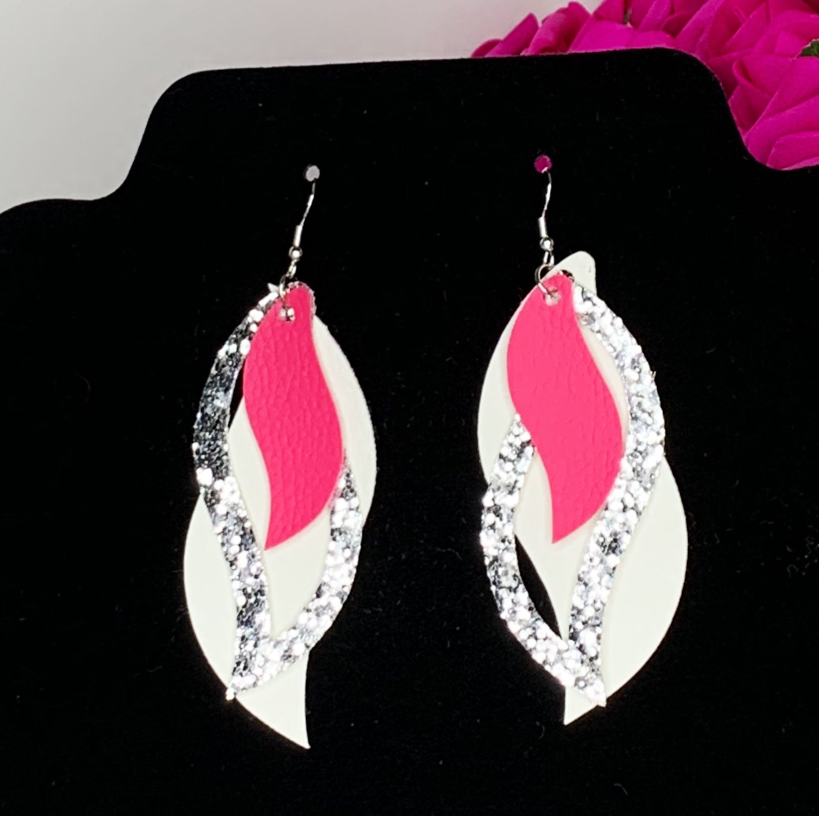 CookiBloom earrings Triple Leaf Pink & White Leatherette Earrings