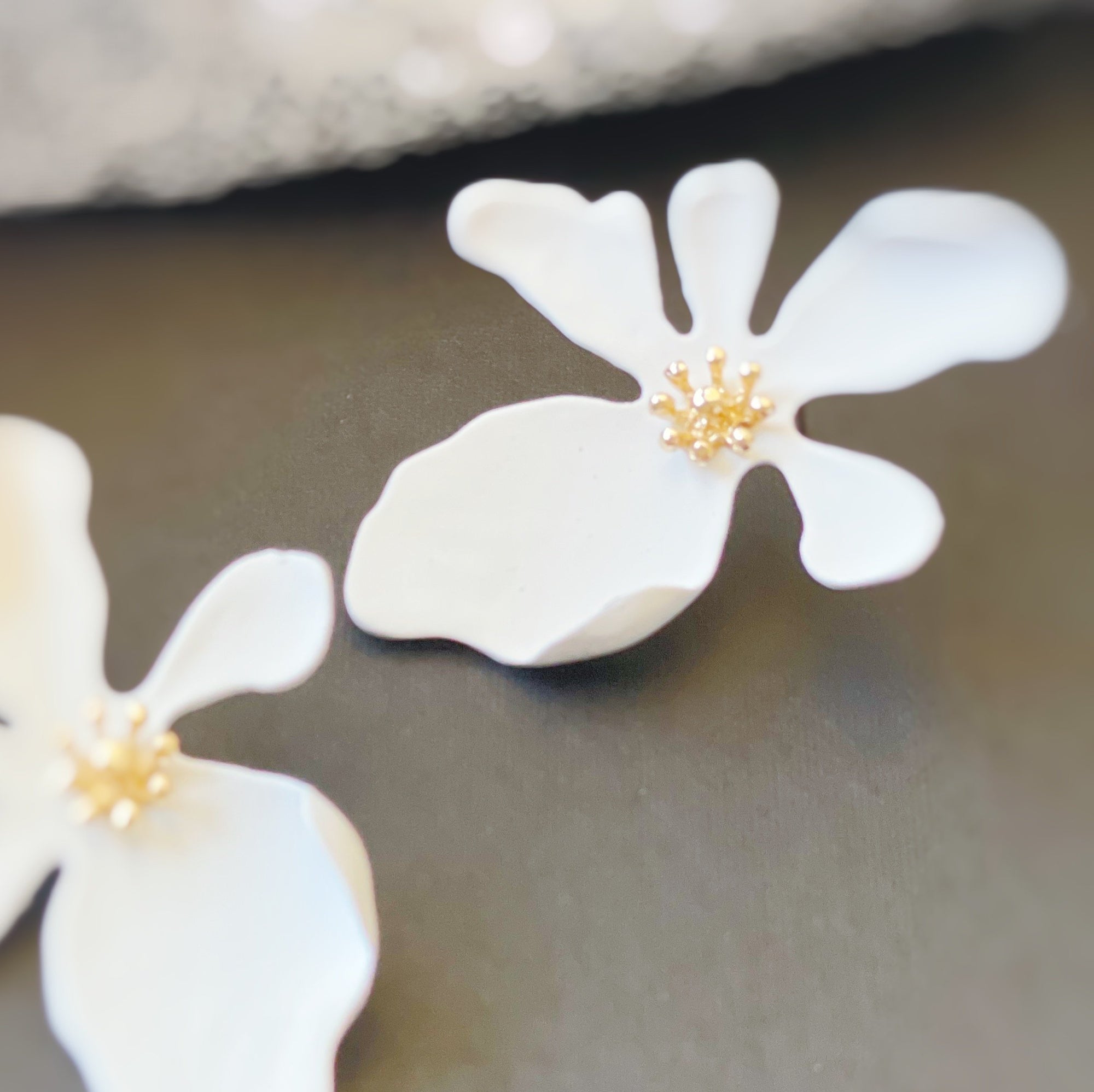 CookiBloom Jewelry Exotic Bloom White Earrings